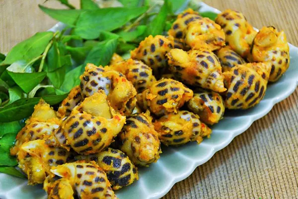 Ốc hương rang muối ớt phô mai nhắc tới tên thôi đã thèm
