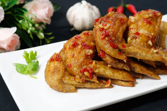 Cánh gà chiên nước mắm ngon ứa nước miếng