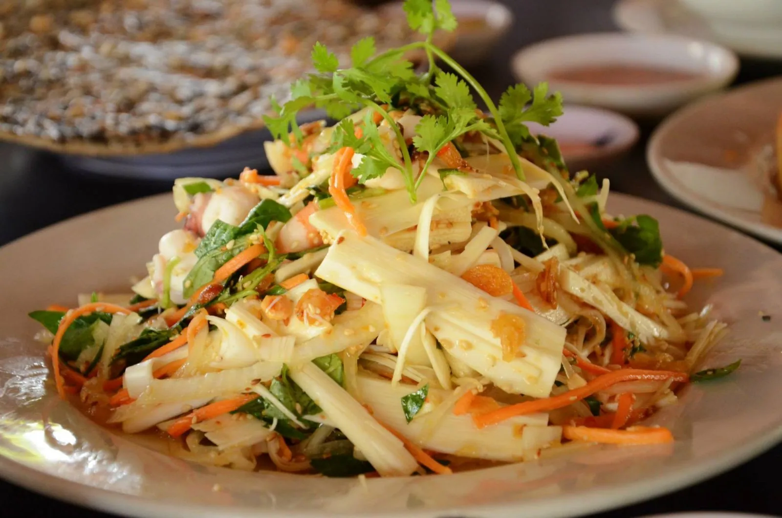 Về Bến Tre thưởng thức đặc sản củ hũ dừa