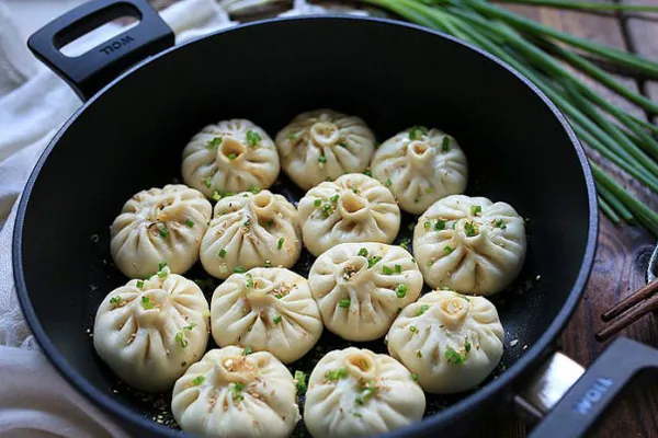 Cách làm món bánh bao áp chảo thơm phưng phức cực lạ miệng