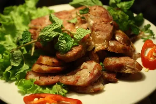 Lạp xưởng Tây Bắc ,món ngon người dân tộc vùng cao
