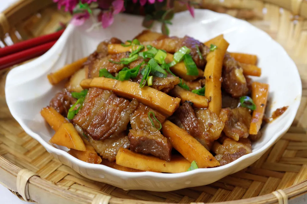 Công thức làm thịt kho dừa béo ngậy cực bắt cơm