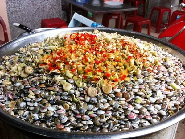 Ốc lễ, thứ ăn vặt như có ma lực, càng ăn càng ghiền