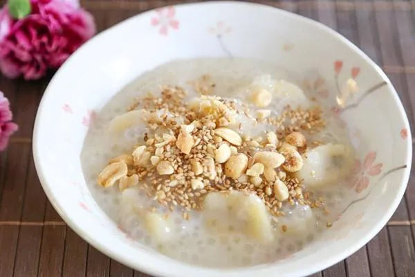Ngọt bùi, beo béo chè chuối nước cốt dừa