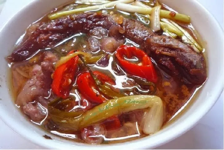 Học cách làm món mắm cá kho dừa nổi tiếng của người dân Sóc Trăng