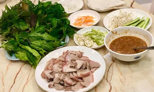 Bí quyết làm món bánh tráng phơi sương cuốn thịt ngon hơn cả những hàng quán bên ngoài