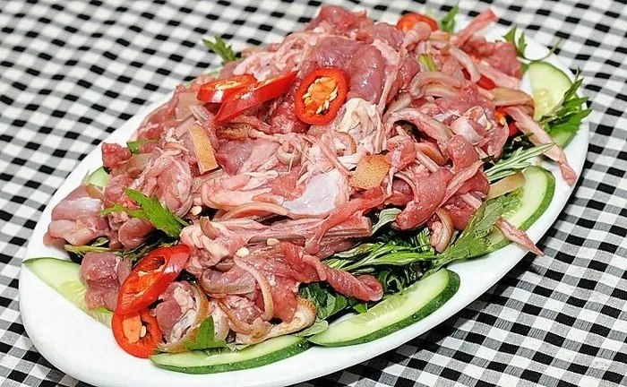 Tái Dê Hoa Lư – Món đặc Sản Hút Khách Ở Ninh Bình