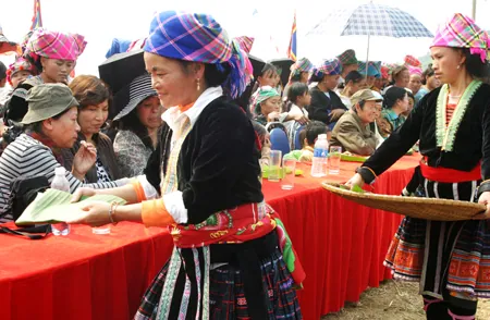 Bánh dày – Món ngon đặc sản của đồng bào người Mông