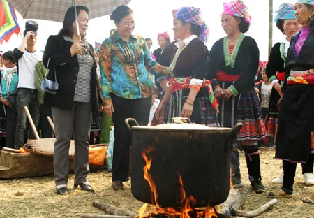 Bánh dày – Món ngon đặc sản của đồng bào người Mông