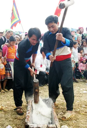 Bánh dày – Món ngon đặc sản của đồng bào người Mông