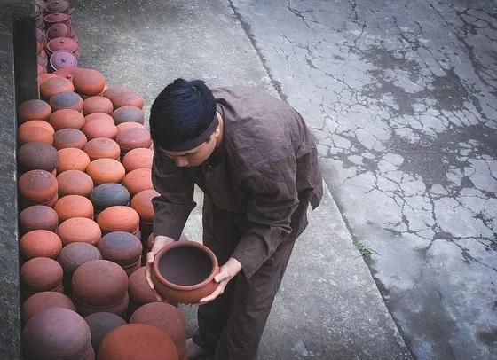 Về làng Vũ Đại thưởng thức món cá kho nồi đất dân dã ngon nức lòng những ngày giáp Tết