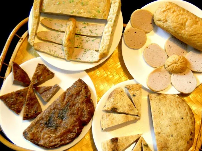 Giò chả Ước Lễ, một trong những món ngon nức tiếng của Hà Thành