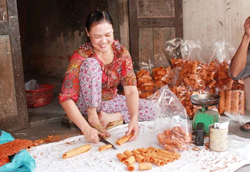 Bánh đa gấc Kẻ Sặt, món đặc sản nức tiếng Hải Dương