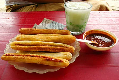 Về Hải Phòng đừng quên thưởng thức bánh mì cay đặc biệt
