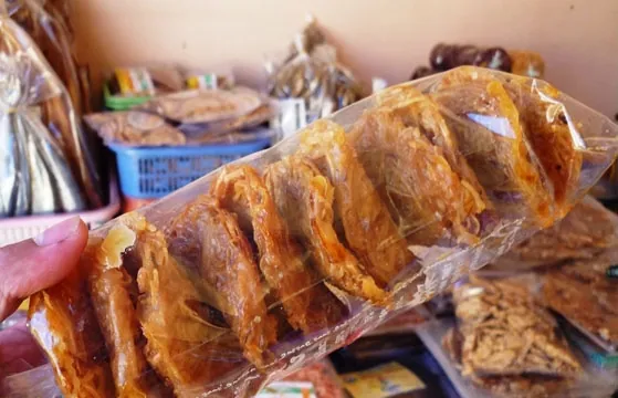 Ghé Phan Thiết thưởng thức món đặc sản dân dã: Bánh rế
