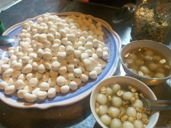 Món bánh thắng dền nức lòng thực khách khi du lịch Hà Giang