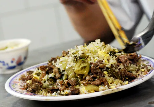 Cơm rang bò Hà Giang, món ăn cực hấp dẫn của cao nguyên đá