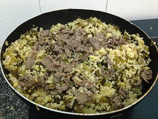 Cơm rang bò Hà Giang, món ăn cực hấp dẫn của cao nguyên đá