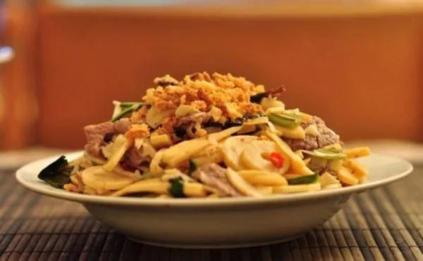 Đặc sản Ong rừng xáo măng chua vùng Mai Châu, Hoà Bình