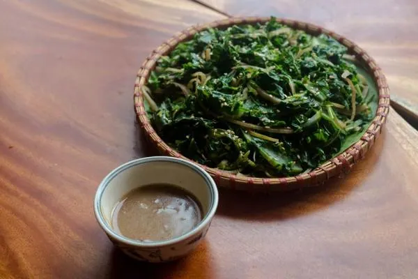Độc đáo món rau rừng đồ dân dã Hòa Bình