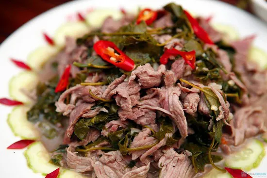 Thịt trâu nấu lá lồm Hòa Bình độc đáo và lạ miệng ngay lần thử đầu tiên