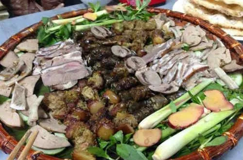 Du lịch Phú Thọ thưởng thức thịt chó Việt Trì