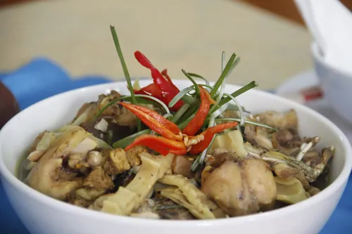 Ếch om Phượng Tường – Ẩm thực Hưng Yên mang đậm hương vị đồng quê