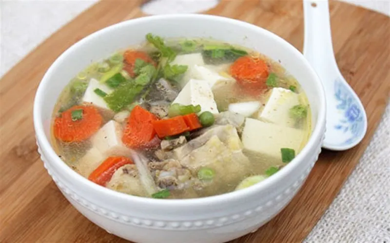 Thường xuyên phải tiếp xúc với bia rượu cần lưu lại những món ăn này
