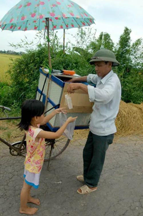 Nhìn thấy những món ăn vặt này phải thốt lên: “Ngày ấy đâu rồi?”