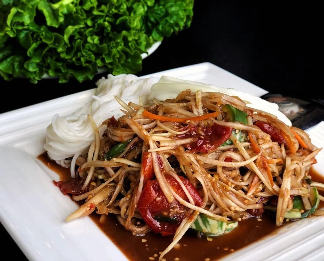Ẩm thực Lào rất phong phú và có nhiều nét riêng