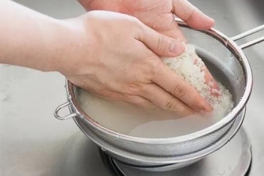 Biết những mẹo này thì không sợ nấu cơm bị “lỗi” nữa