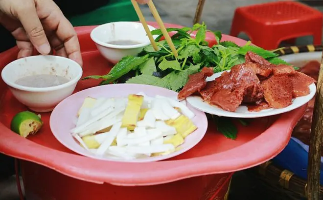 Chiều thu Hà Nội, ăn gì cho ấm bụng?