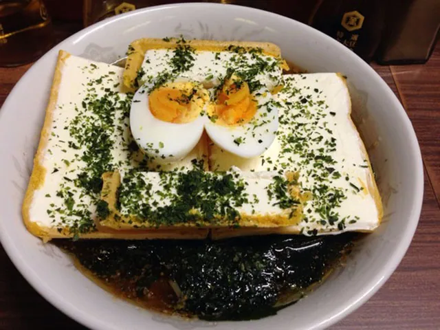 Người Nhật ăn mì ramen với kem tươi?