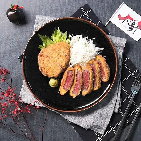 Bò bít tết chiên giòn sẽ thêm phần thú vị nếu ăn kèm mù tạt