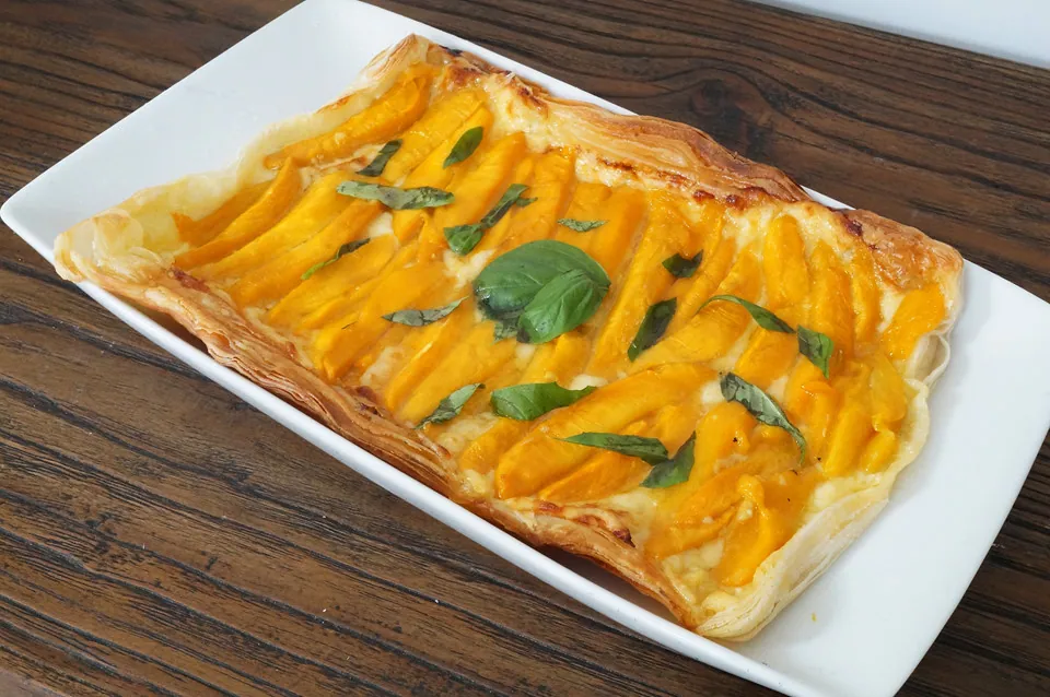 Ngoài Mozzarella, trên thế giới còn ưa chuộng những loại phô mai này