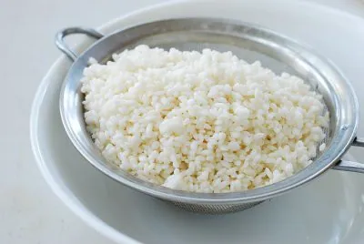 Rang gạo để nấu cháo thơm ngon như người Hàn Quốc