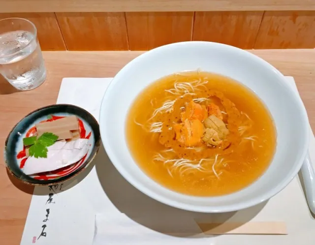 Bát mì ramen đắt đỏ nhất nước Nhật có những gì?