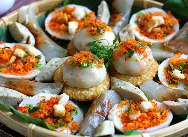 Du khách muốn trở lại Huế một phần nhờ ẩm thực đường phố nơi đây