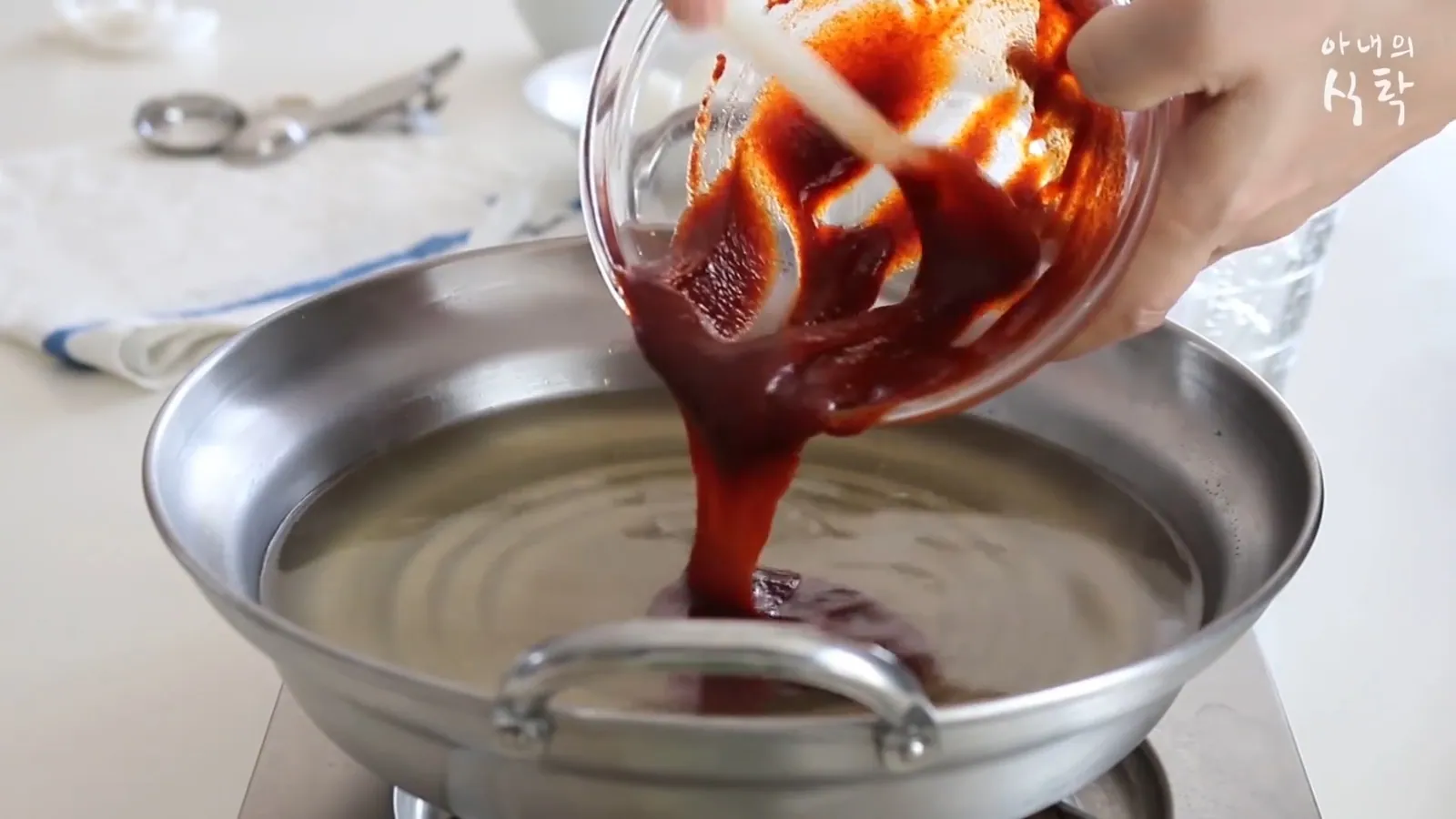 Tteokbokki Hàn Quốc nấu kiểu này mới chuẩn vị