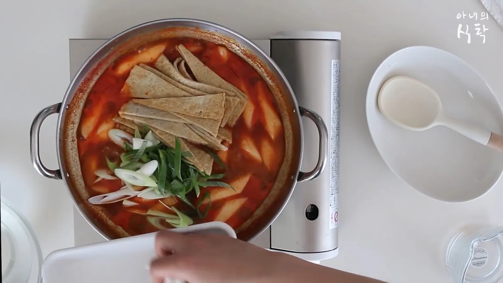 Tteokbokki Hàn Quốc nấu kiểu này mới chuẩn vị