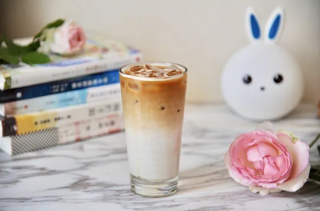 Muốn uống latte nhưng lười ra quán thì tự làm uống thôi