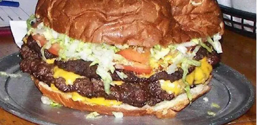 Những chiếc burger chỉ nhìn thôi đã thấy no