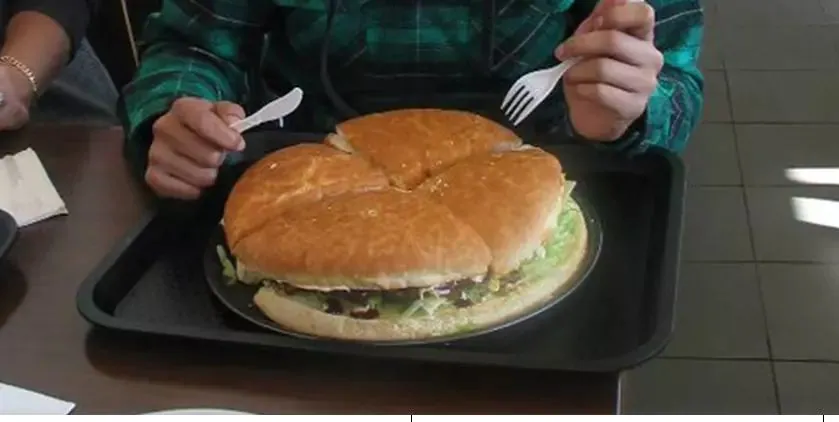 Những chiếc burger chỉ nhìn thôi đã thấy no