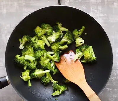 Đầu năm muốn ăn chay thì nên ăn gì? Phở xào chay kiểu Thái là một ví dụ!