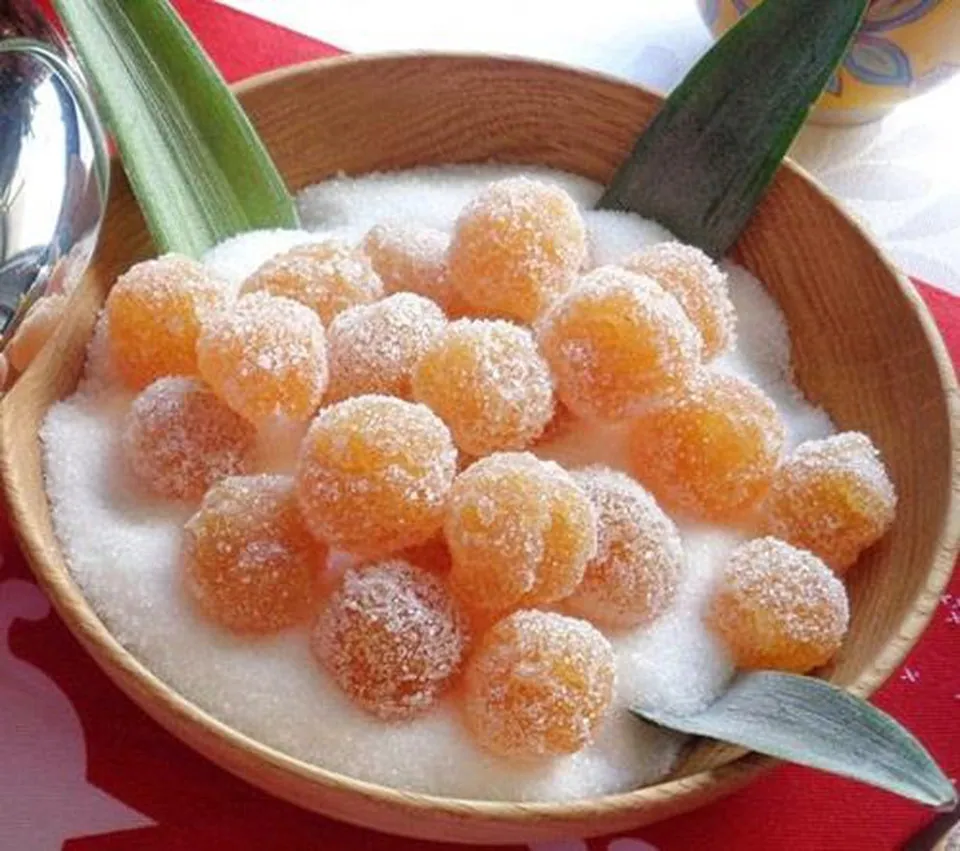 Ngày Tết hiện đại, mọi người thường mời nhau những món mứt lạ này