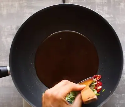 Đầu năm muốn ăn chay thì nên ăn gì? Phở xào chay kiểu Thái là một ví dụ!