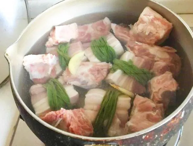 Điểm chung mang tính chất quyết định cho tất cả các món thịt hầm
