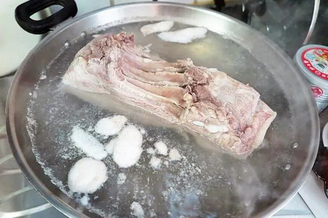 Điểm chung mang tính chất quyết định cho tất cả các món thịt hầm