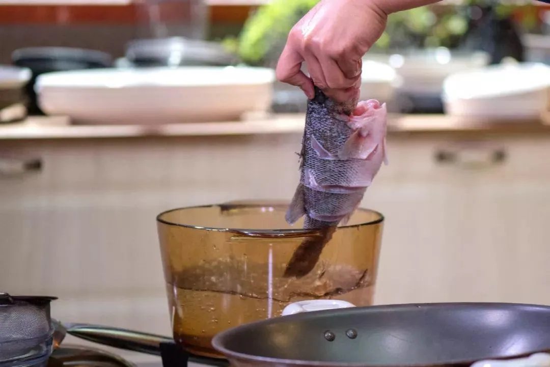 Công thức làm món cá hấp có 1 không 2 từ nhà hàng