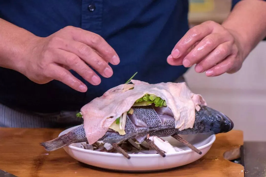 Công thức làm món cá hấp có 1 không 2 từ nhà hàng